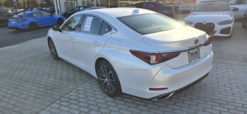 Used 2023 Lexus ES 350 w/ Premium Package image 7