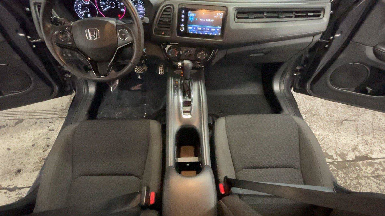 Used 2021 Honda HR-V Sport image 30