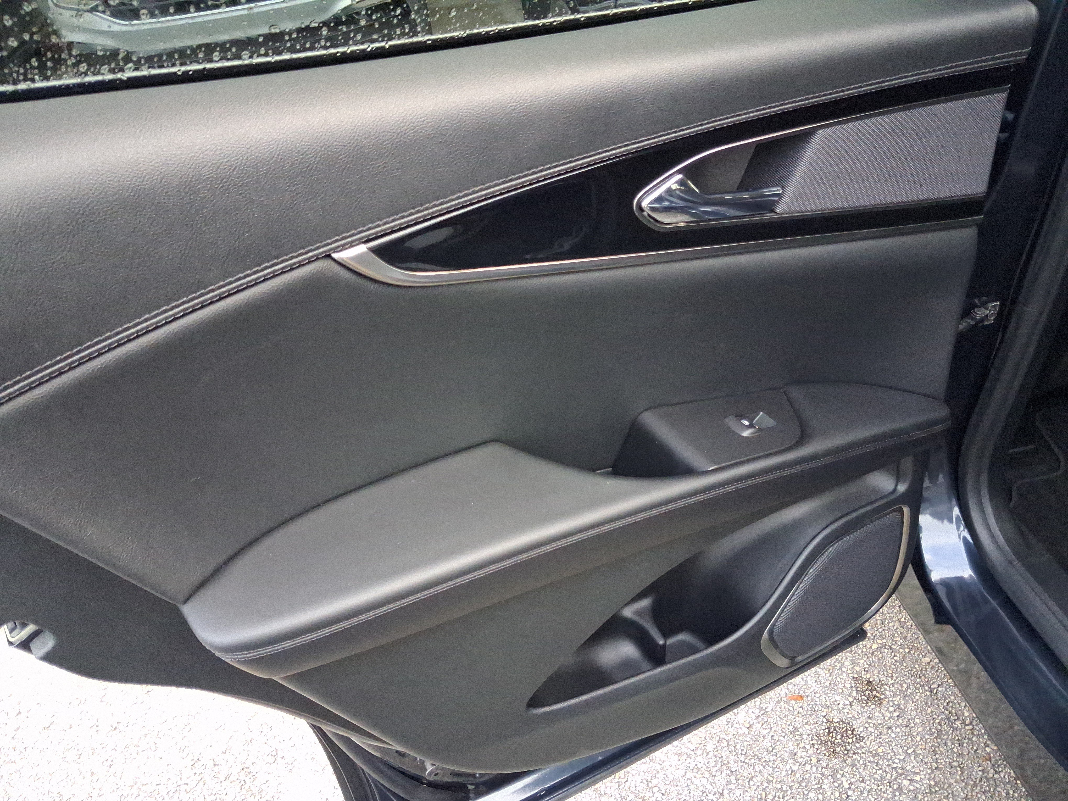 Certified 2023 Lincoln Nautilus AWD image 9
