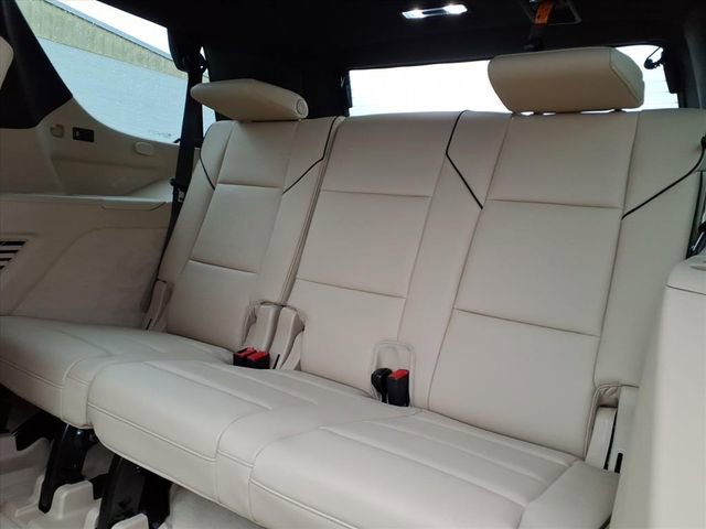 Certified 2023 Cadillac Escalade Premium Luxury image 18