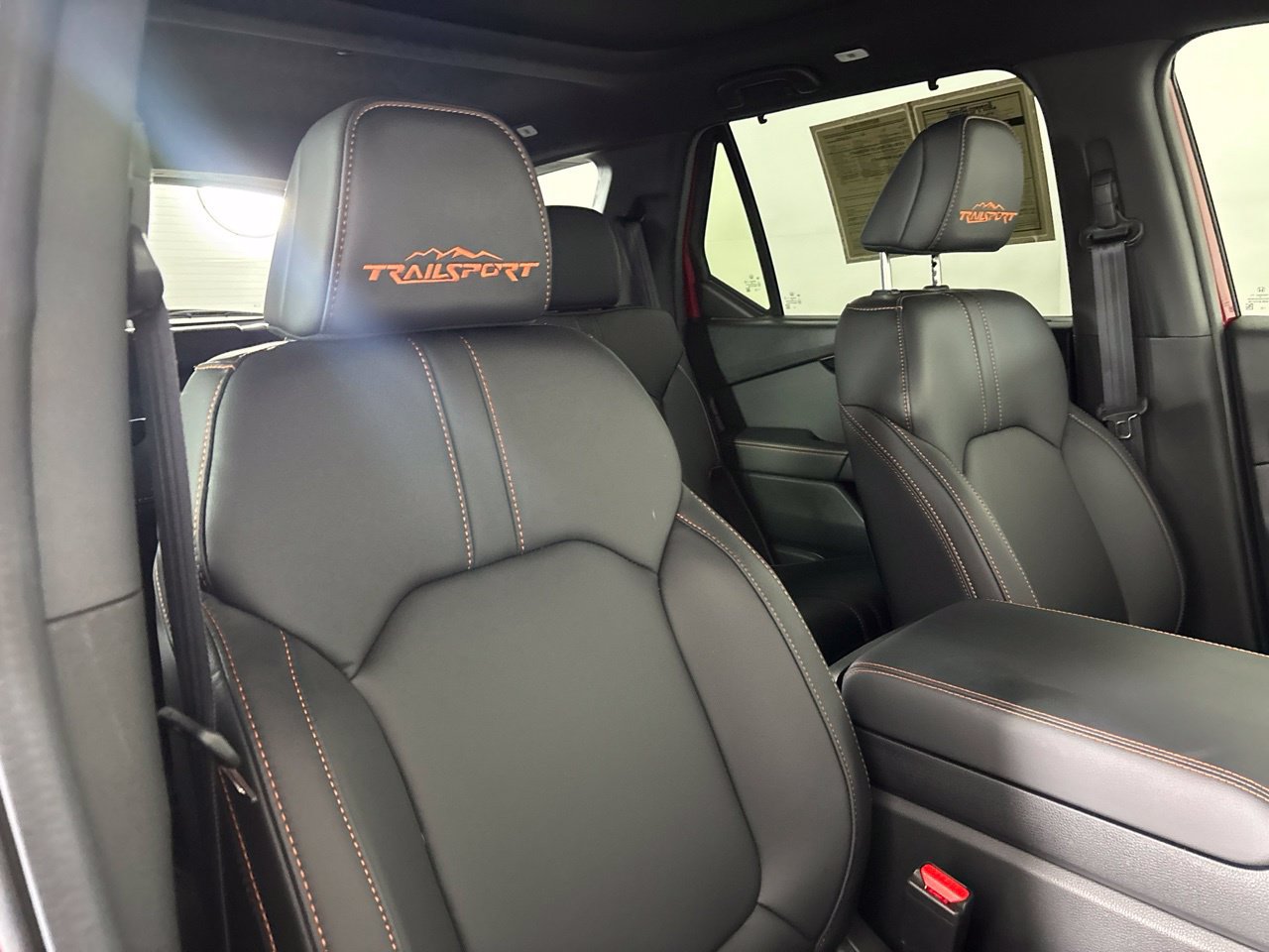 Used 2025 Honda Pilot TrailSport image 34