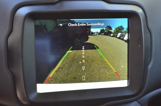 Used 2023 Jeep Renegade Latitude image 33