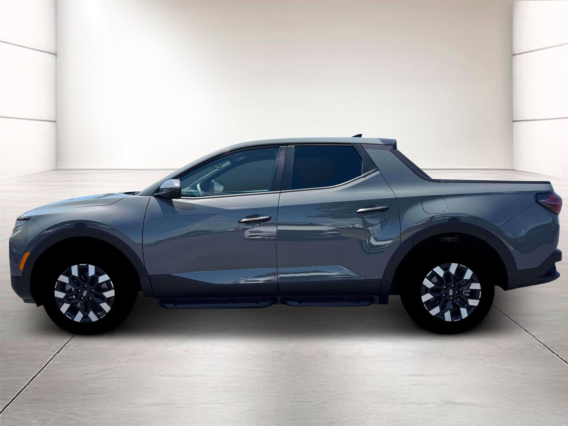 Used 2026 Hyundai Santa Cruz SE FWD image 3
