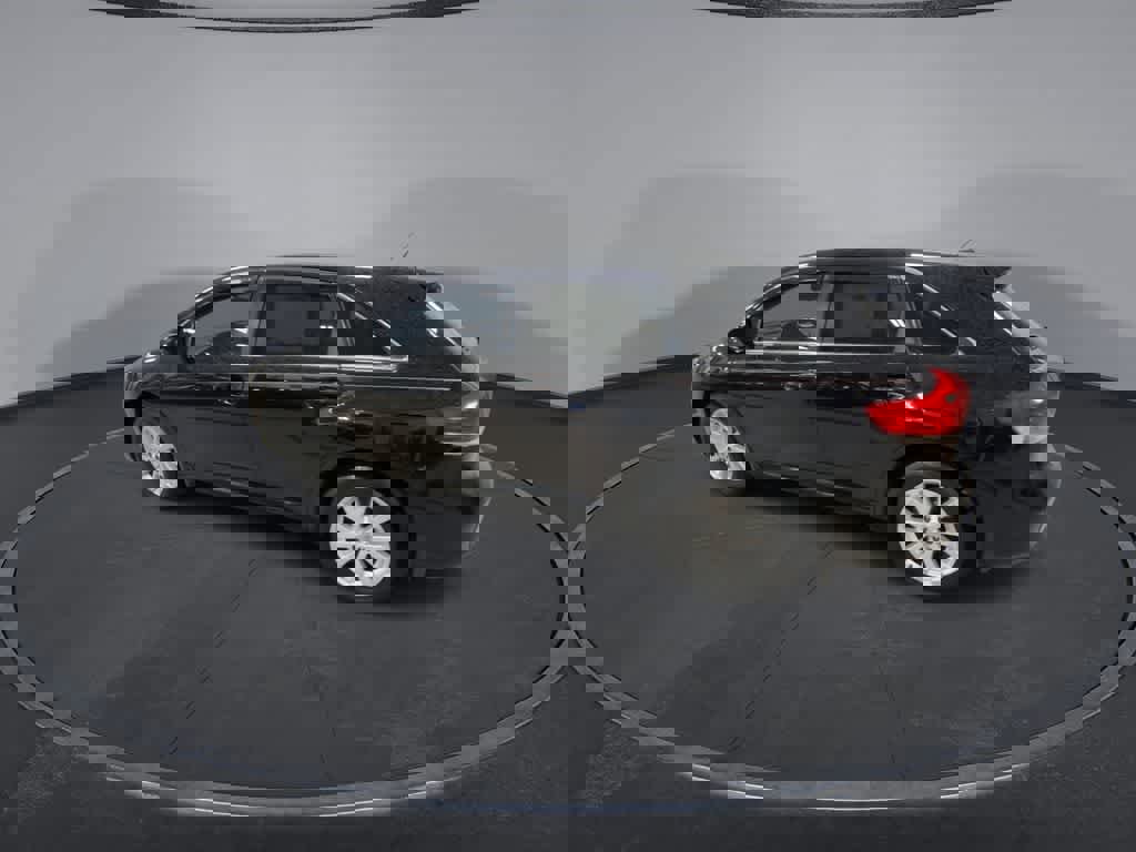 Used 2012 Toyota Venza LE w/ LE Convenience Pkg image 6