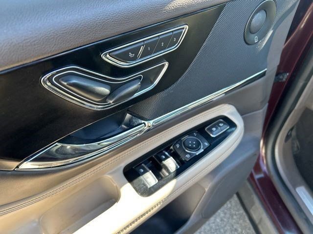 Used 2020 Lincoln Corsair Reserve w/ Elements Package image 13