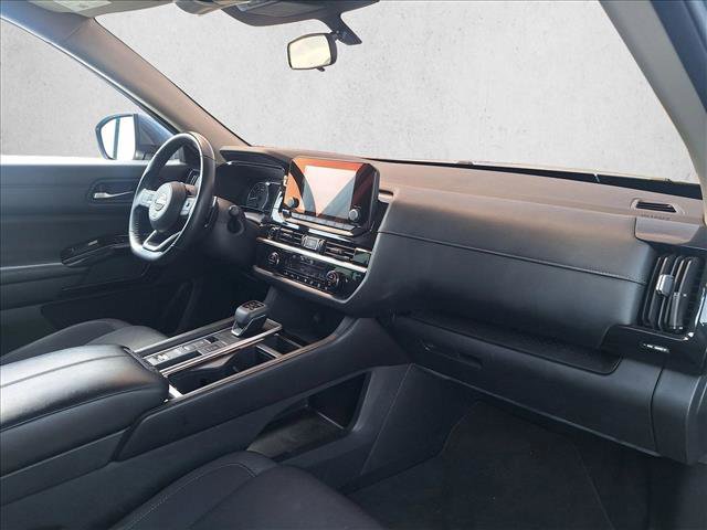 Used 2022 Nissan Pathfinder SV w/ SV Black Package FWD image 19