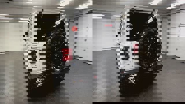Used 2021 Jeep Wrangler Unlimited Sahara w/ Cold Weather Group image 7