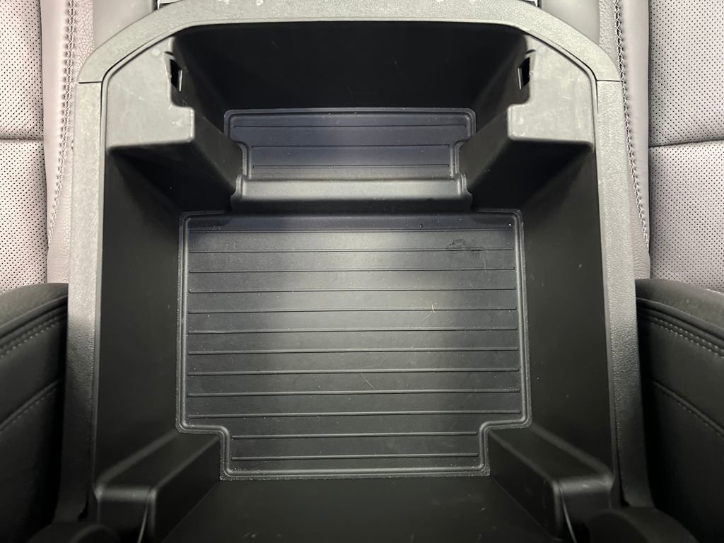 Used 2025 GMC Yukon Denali image 45