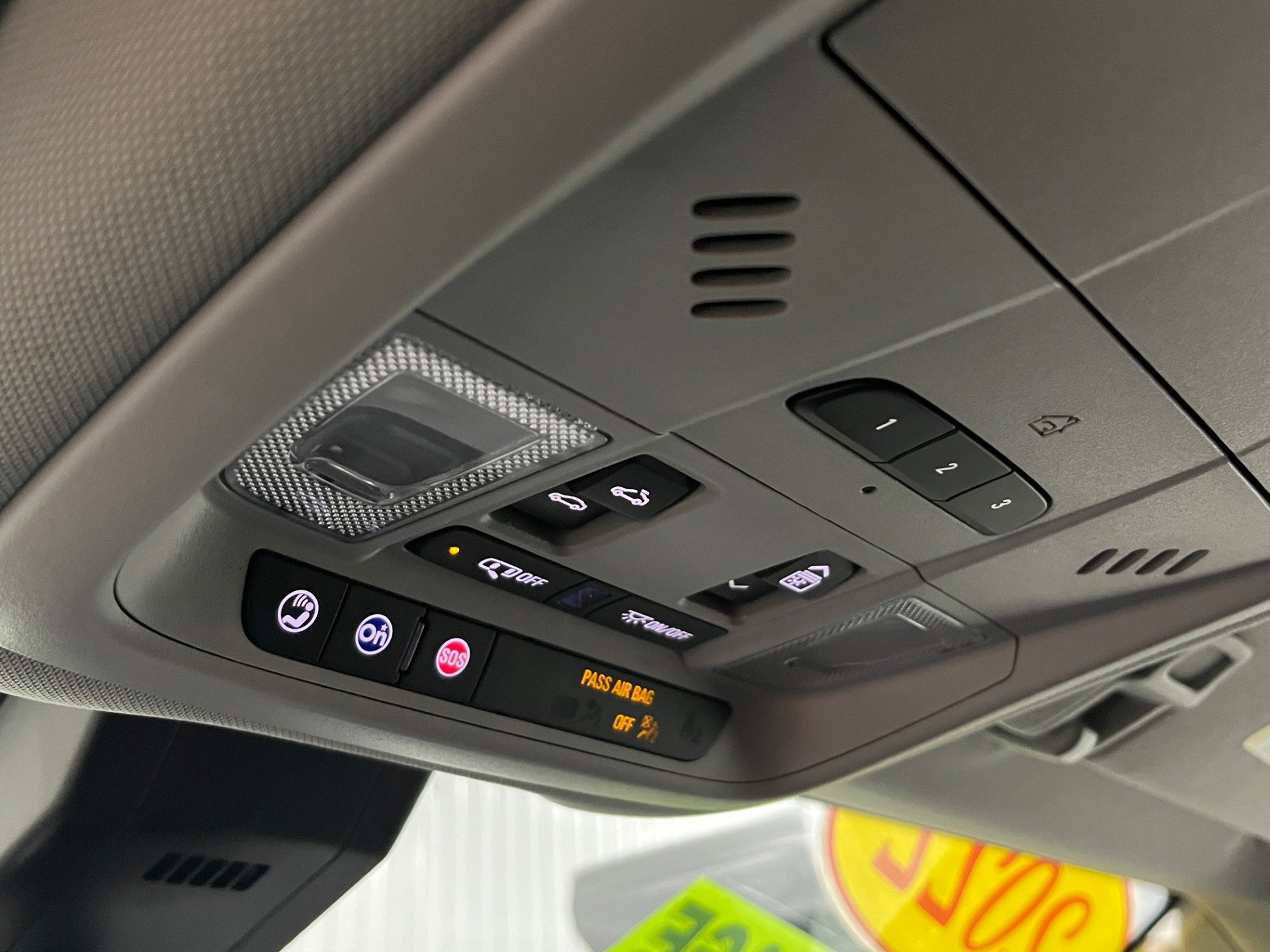 Certified 2022 GMC Terrain SLT w/ Infotainment Package II image 16