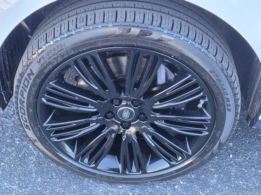 Used 2020 Land Rover Range Rover HSE image 47