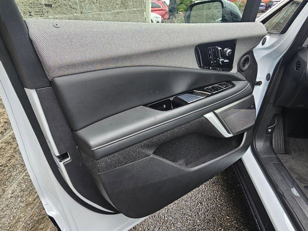 New 2026 Cadillac Optiq Luxury 2 AWD/4WD image 25