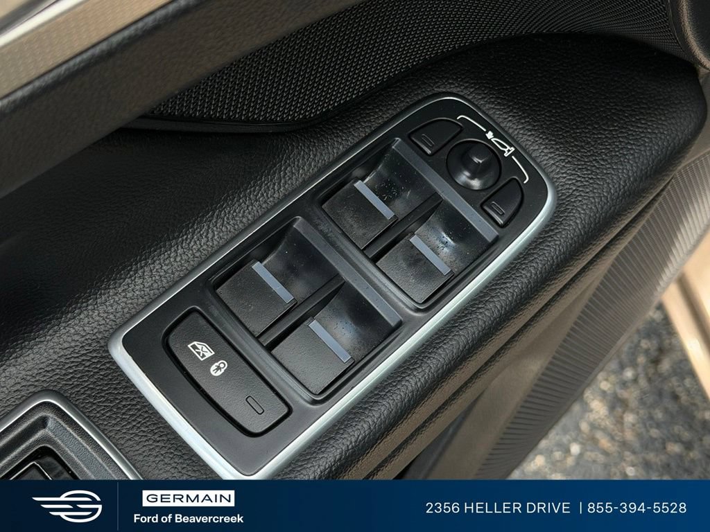 Used 2017 Jaguar XF Premium AWD/4WD image 17