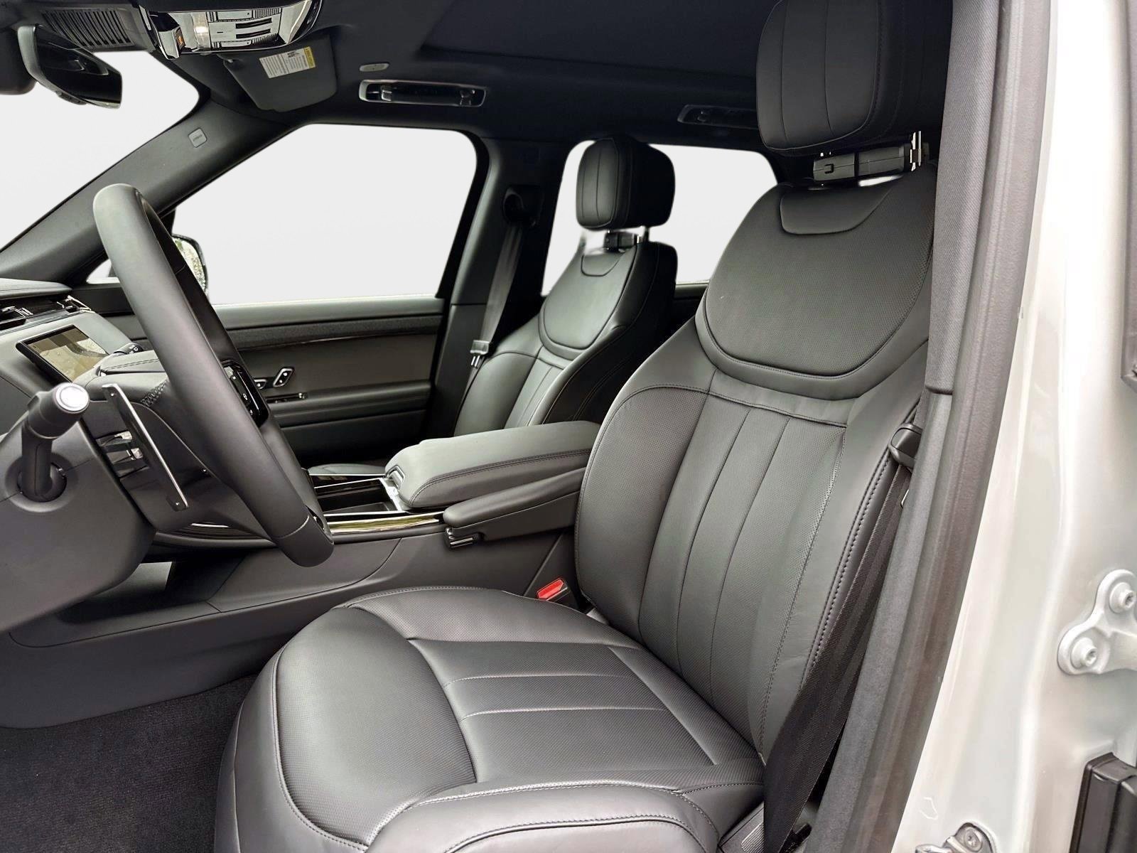 New 2025 Land Rover Range Rover Sport Dynamic SE image 16