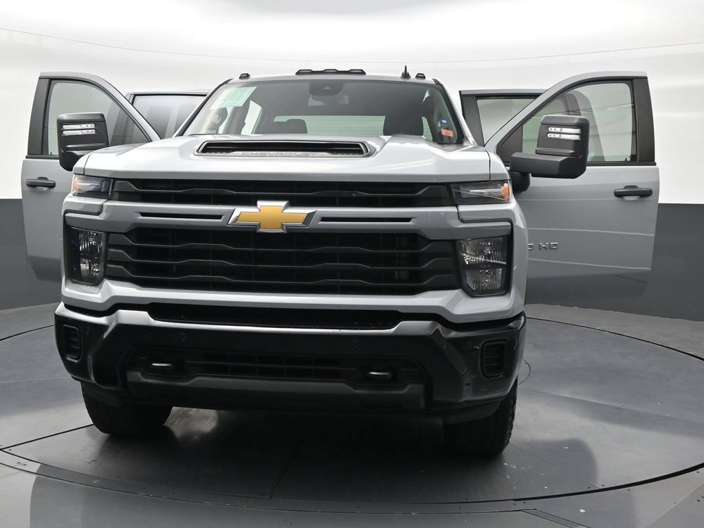 Used 2025 Chevrolet Silverado 2500 Custom w/ Custom Value Package AWD/4WD image 34
