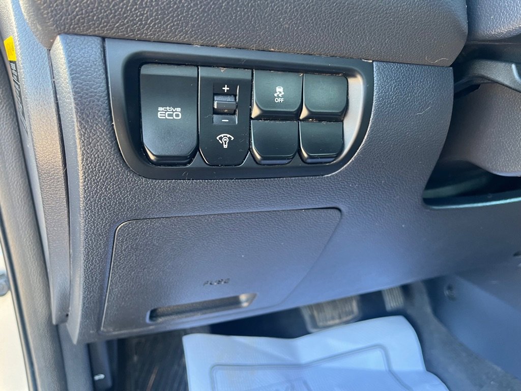 Used 2016 Kia Rio LX image 9