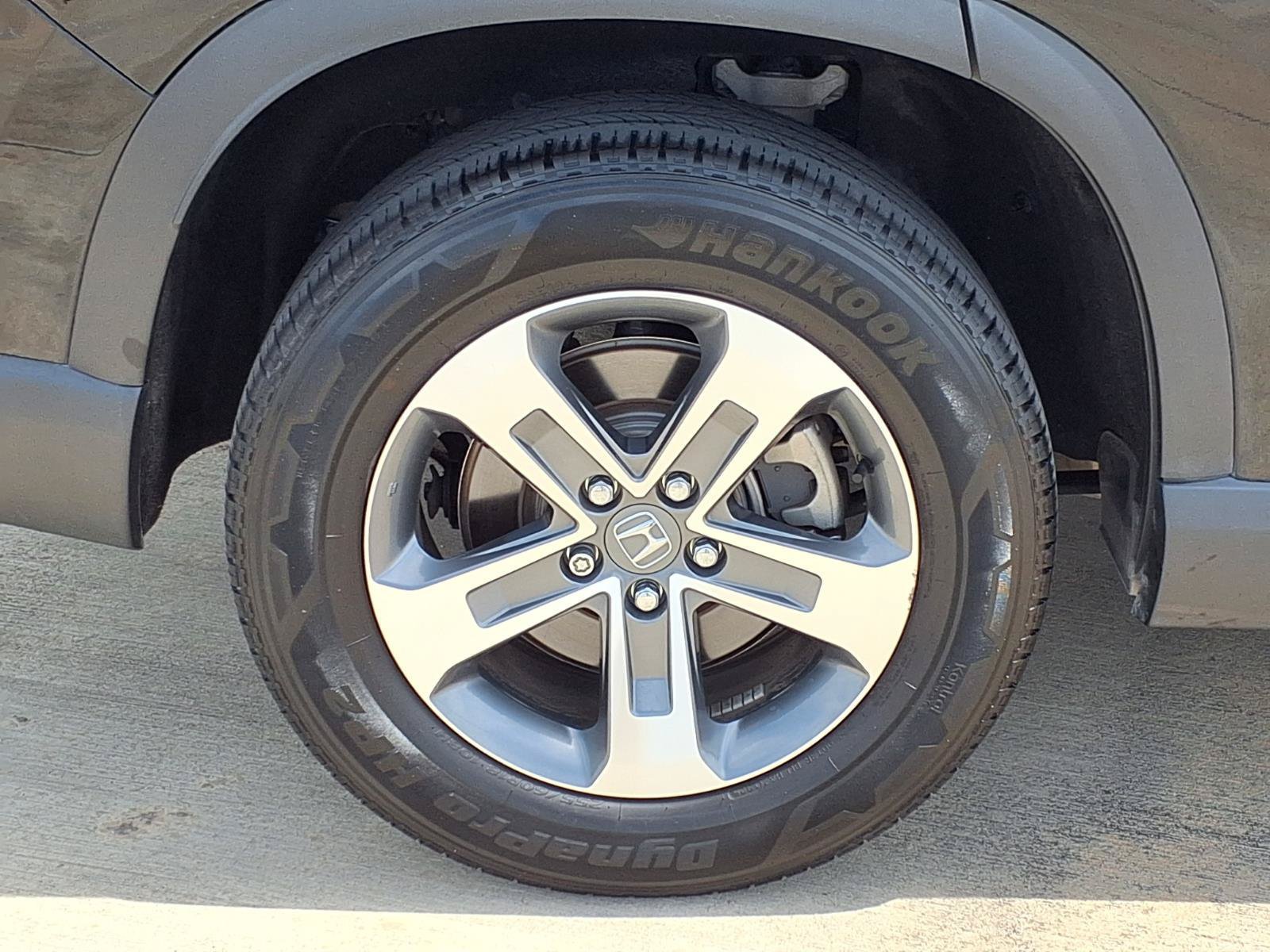 Used 2025 Honda Pilot EX-L image 26