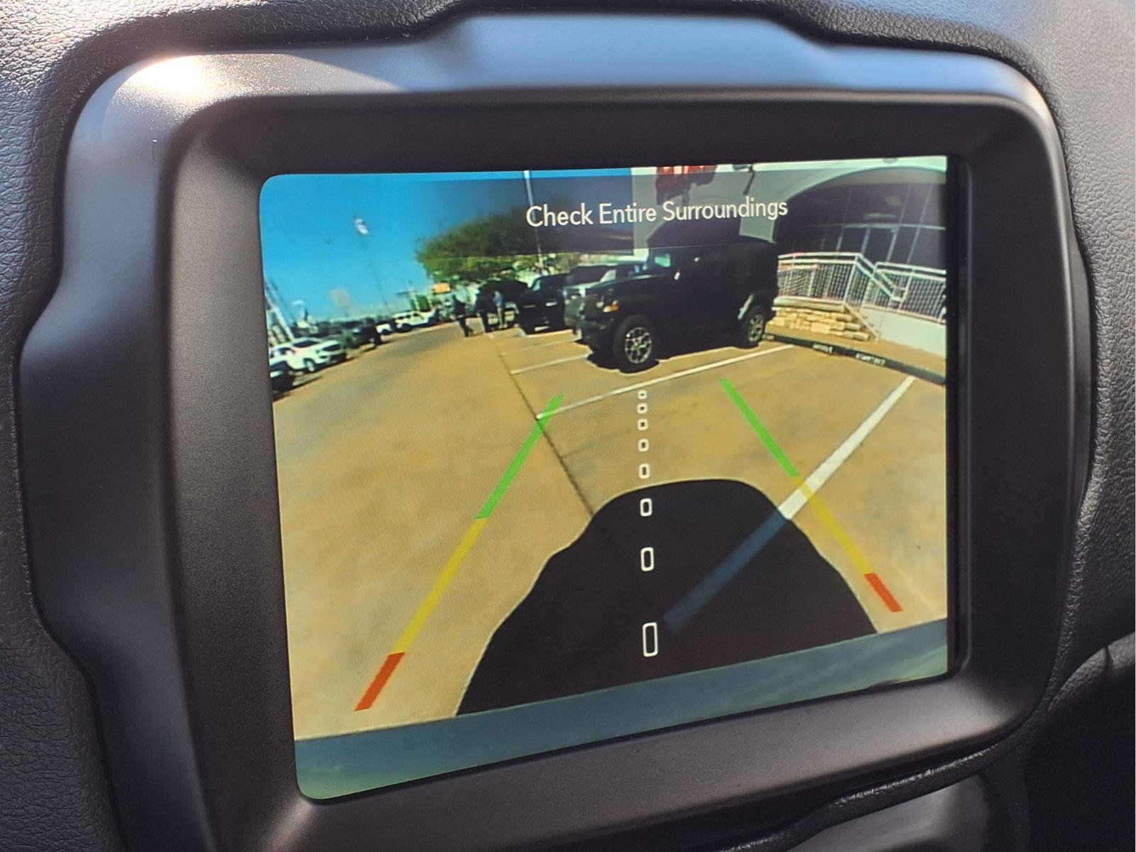 Used 2023 Jeep Renegade Latitude w/ Premium Group AWD/4WD image 18