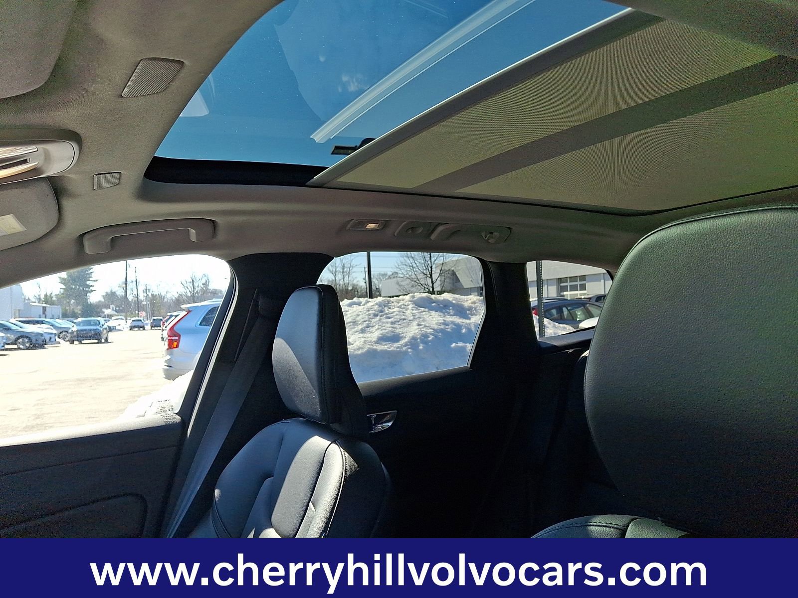 Certified 2023 Volvo XC60 B5 Core image 15