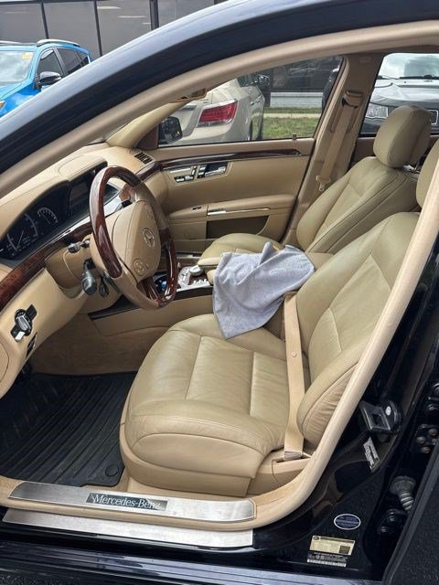 Used 2010 Mercedes-Benz S 550 4MATIC image 13