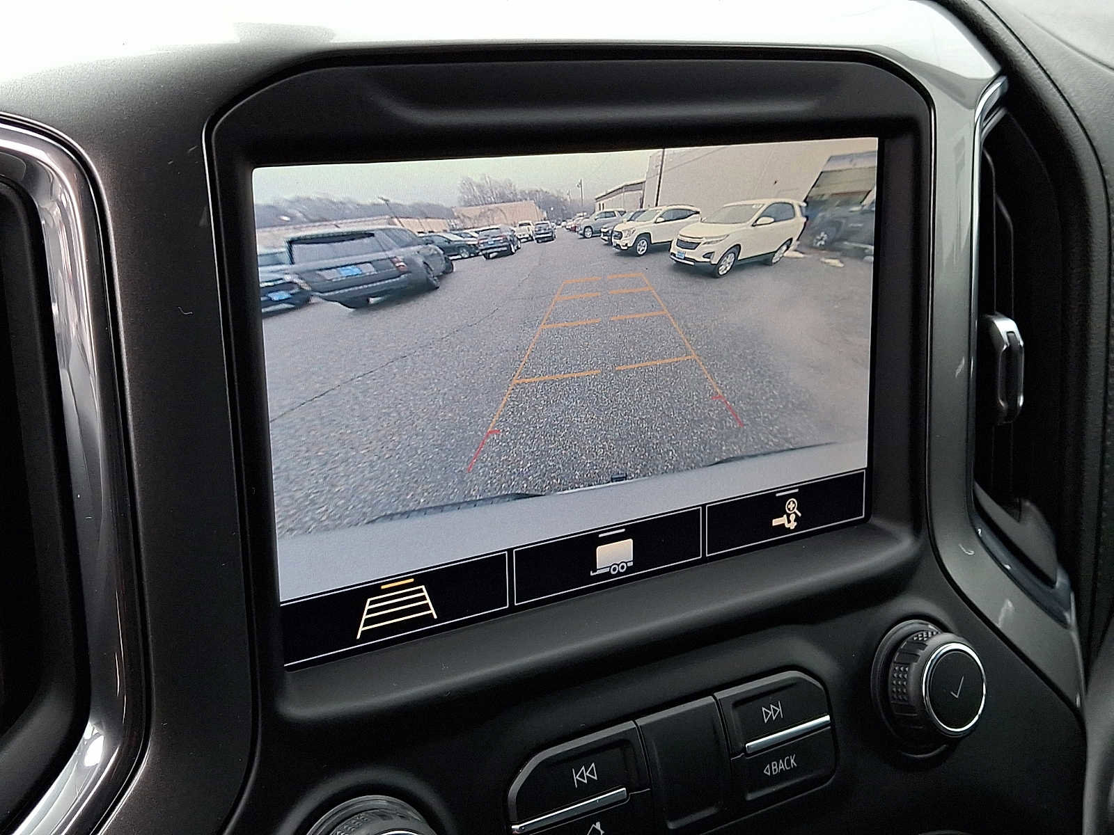 Certified 2020 Chevrolet Silverado 1500 LT w/ All-Star Edition image 17