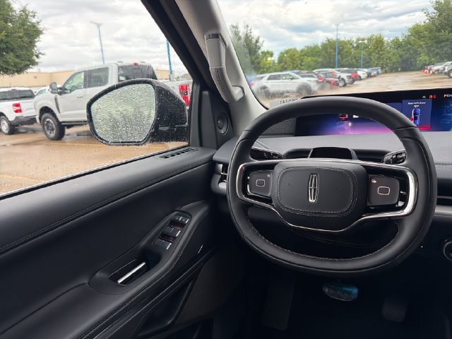 New 2026 Lincoln Navigator Reserve AWD/4WD image 19