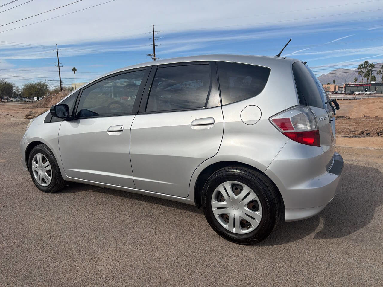 Used 2011 Honda Fit image 5