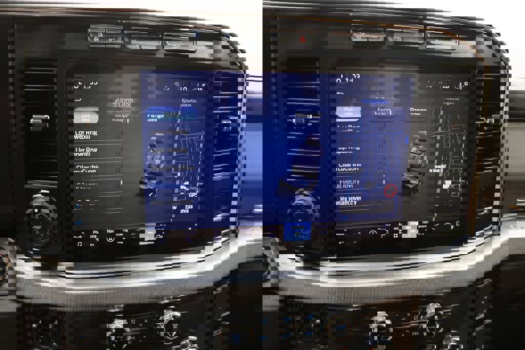 Used 2024 Ford F450 Platinum image 35