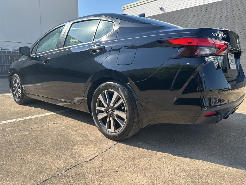 Used 2022 Nissan Versa SV w/ Trunk Package image 3