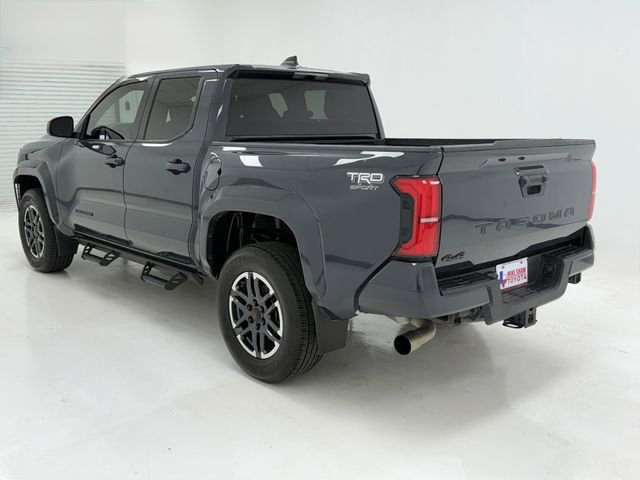 Used 2024 Toyota Tacoma TRD Sport AWD/4WD image 37