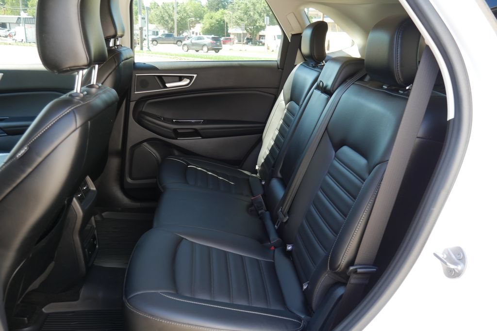 Used 2020 Ford Edge SEL w/ Convenience Package AWD/4WD image 13