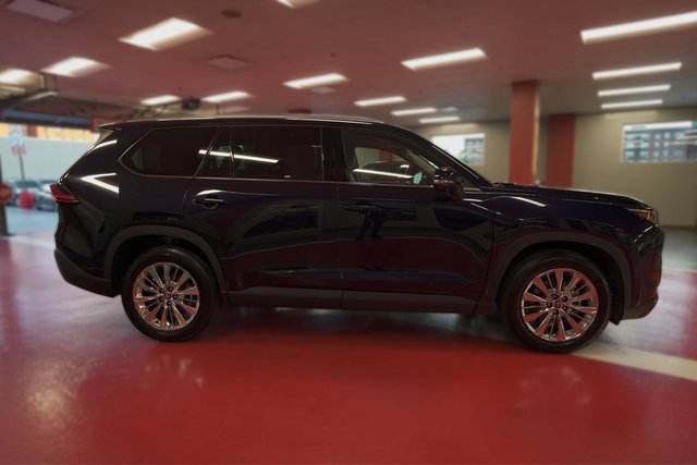 Used 2024 Toyota Grand Highlander Platinum image 7