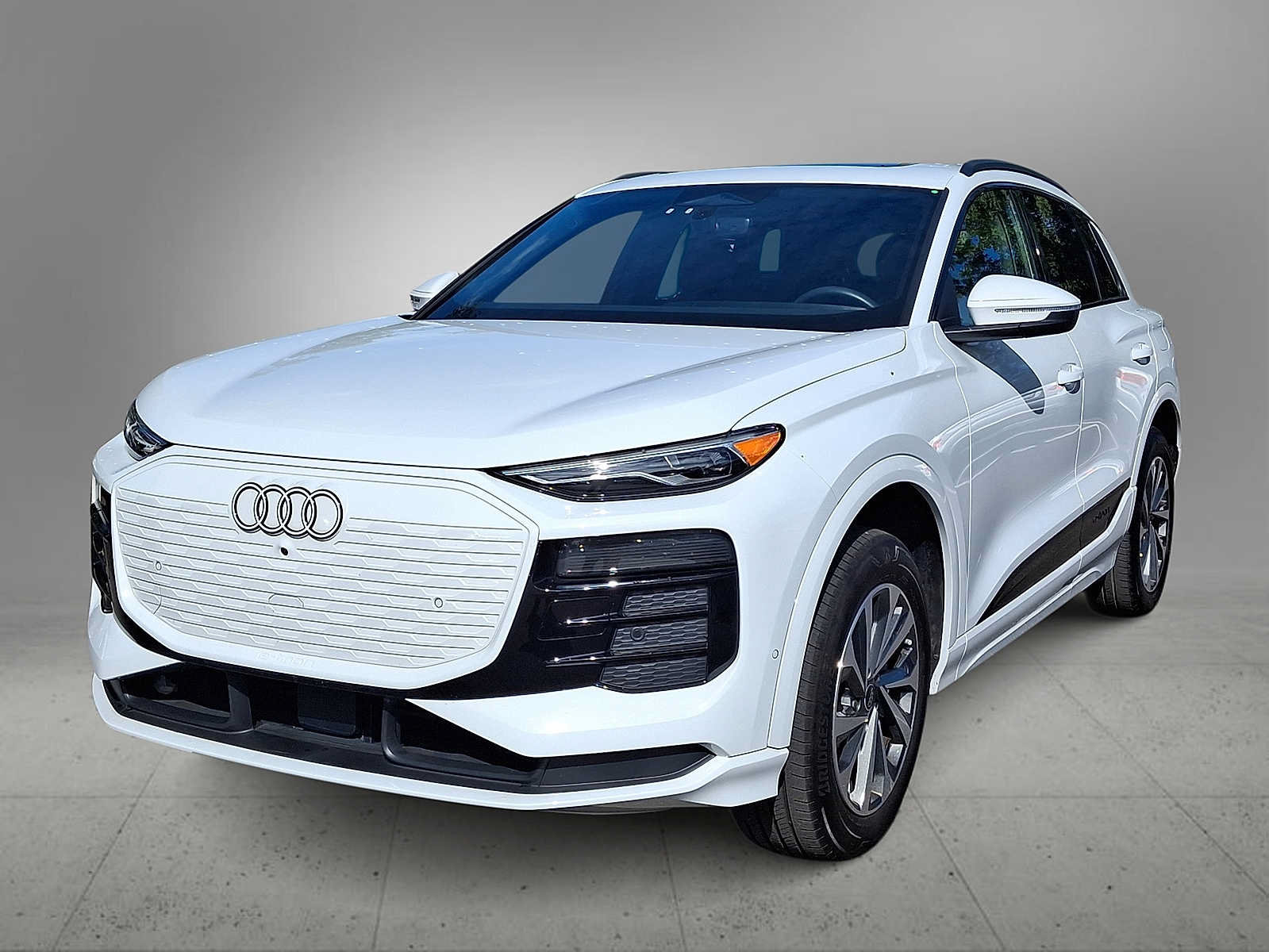 Used 2025 Audi Q6 e-tron Premium w/ Convenience Package