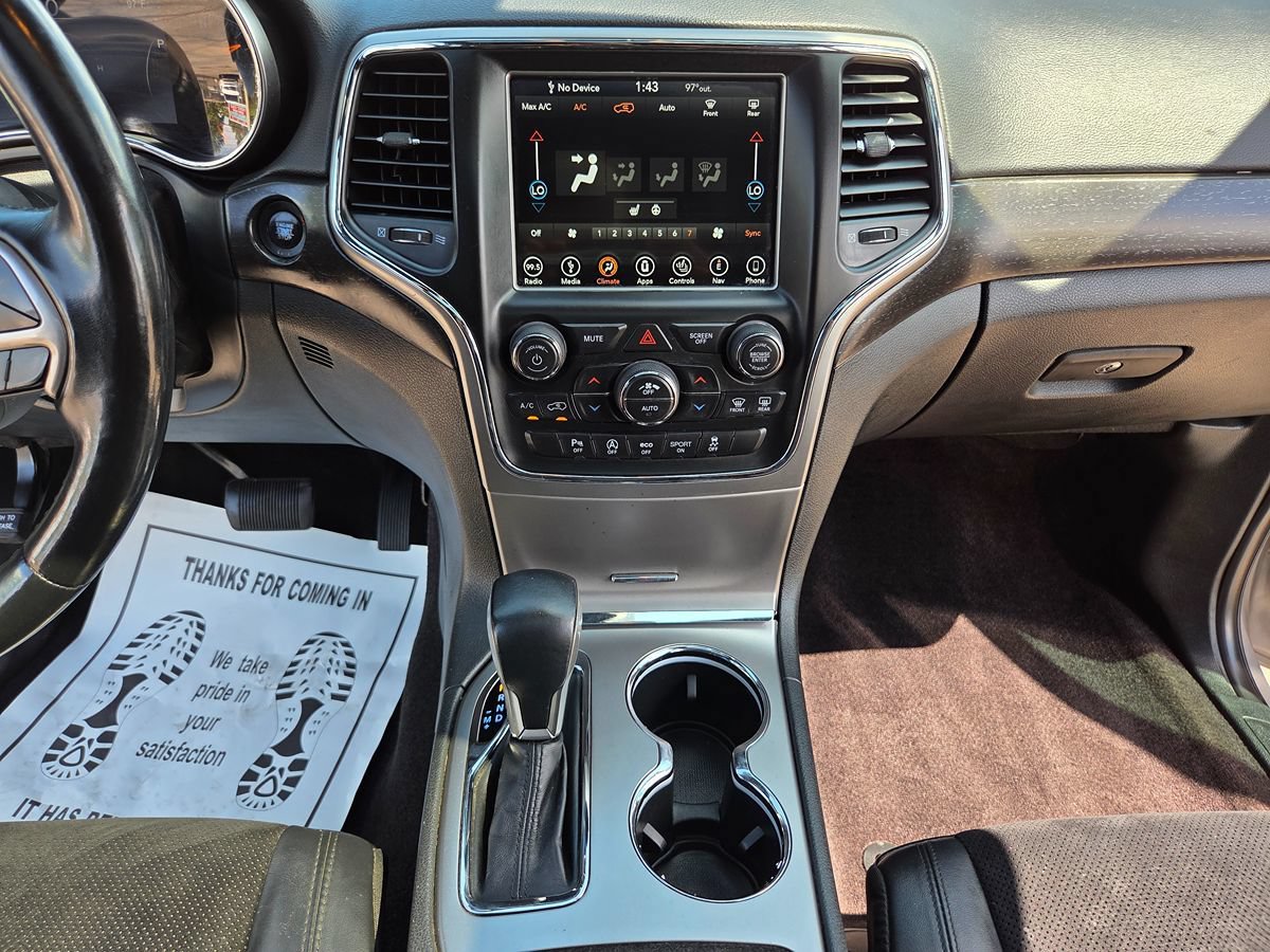 Used 2018 Jeep Grand Cherokee Altitude RWD image 41