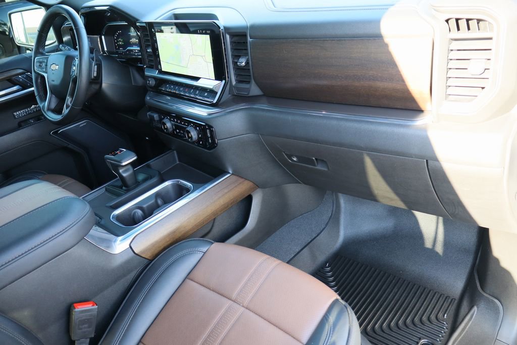 Used 2023 Chevrolet Silverado 1500 High Country w/ Z71 Off-Road Package image 29