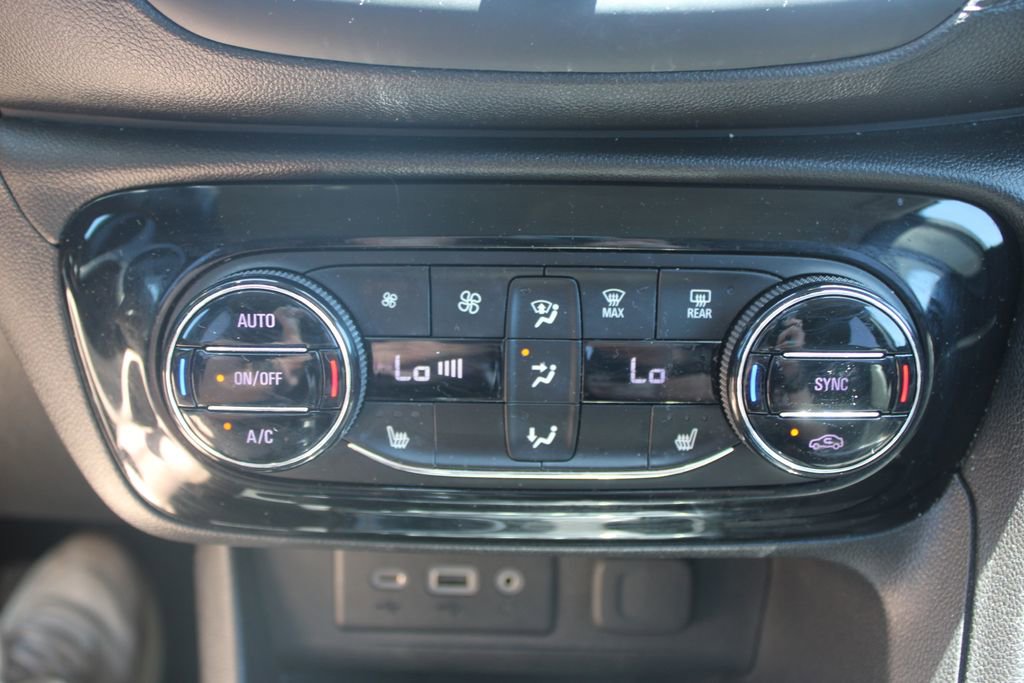 Used 2020 Buick Encore GX Select w/ Sport Touring Package FWD image 27