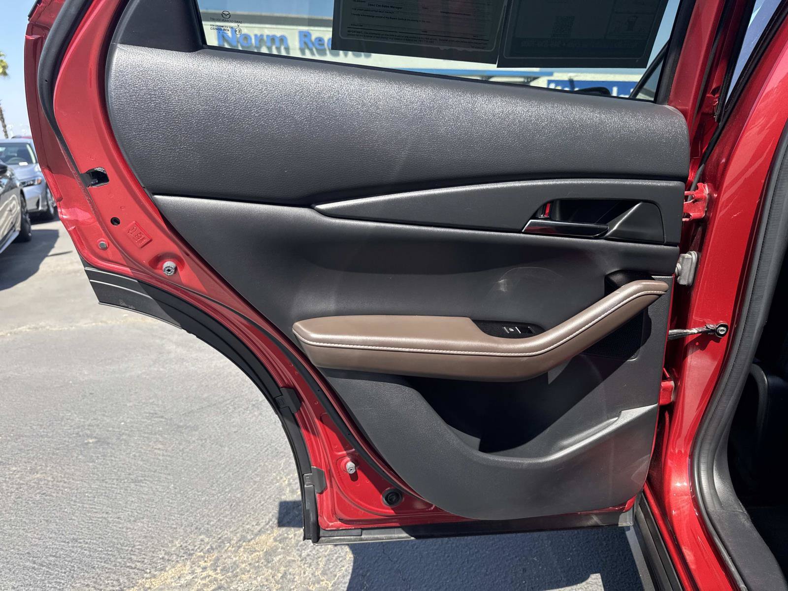 Used 2022 MAZDA CX-30 AWD 2.5 S w/ Premium Package image 27