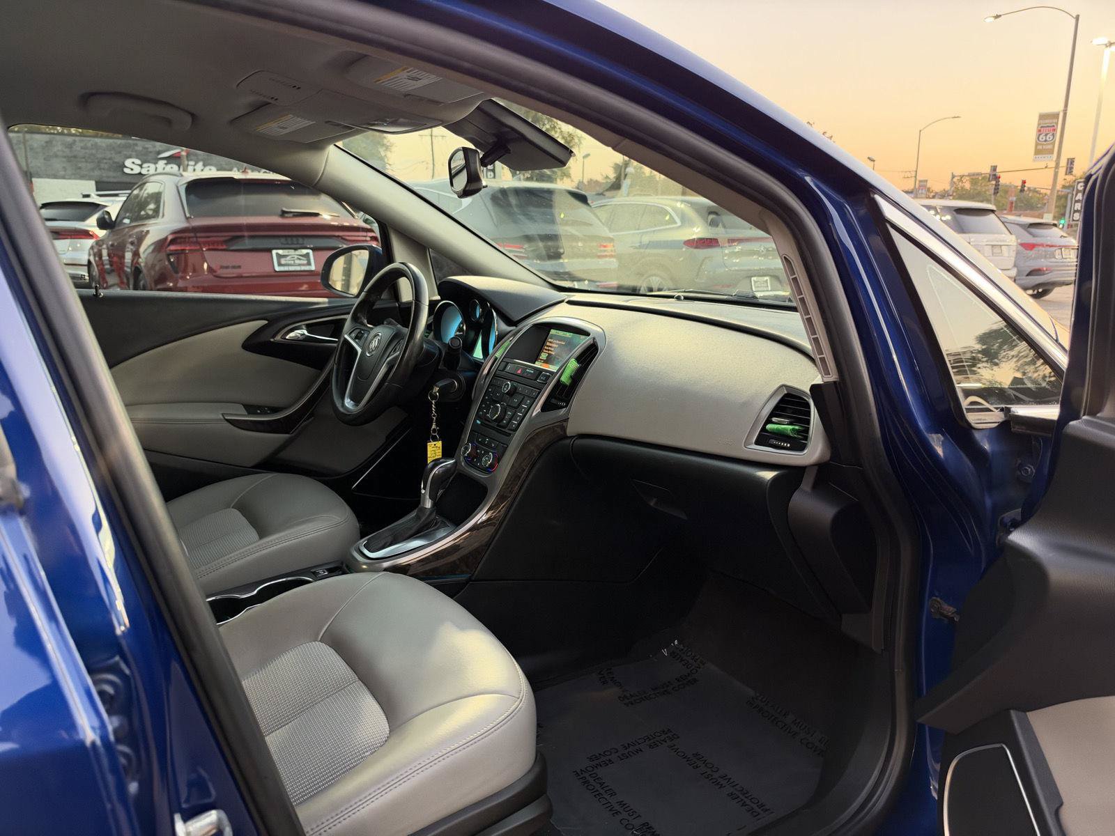 Used 2014 Buick Verano FWD image 37