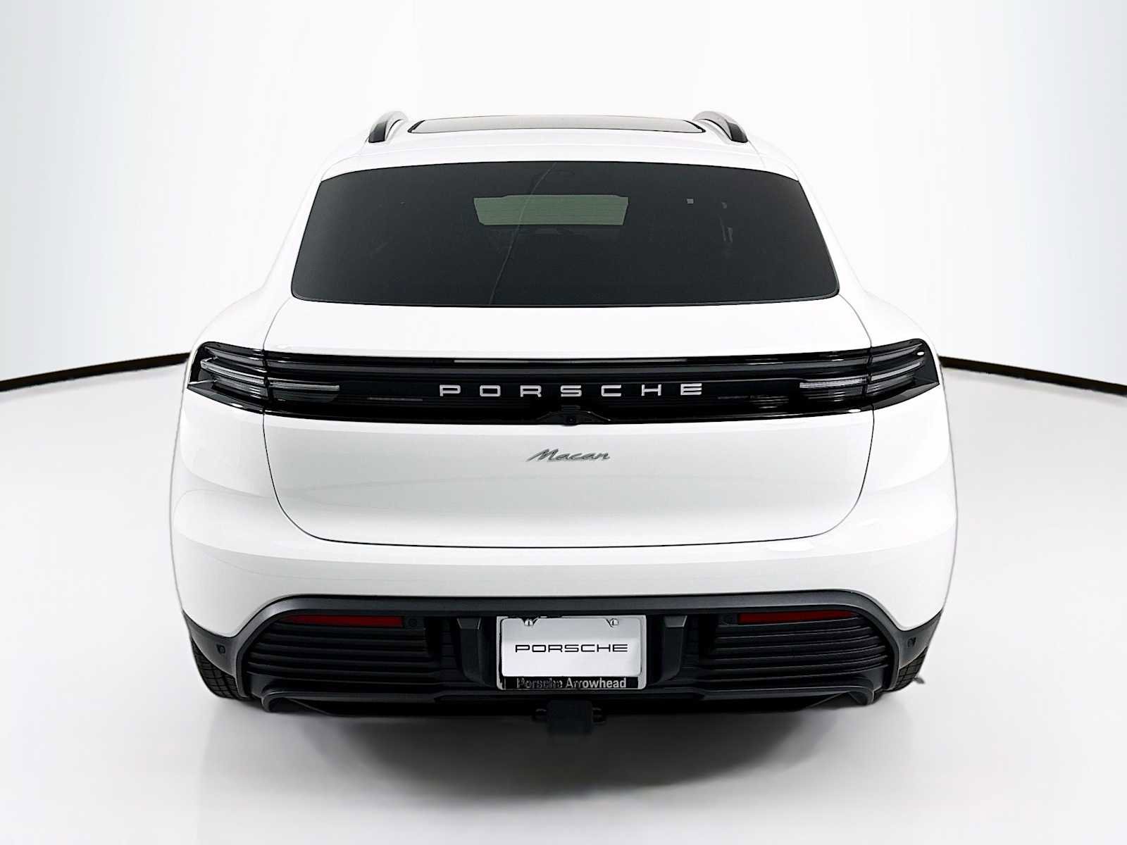 New 2026 Porsche Macan Electric image 10