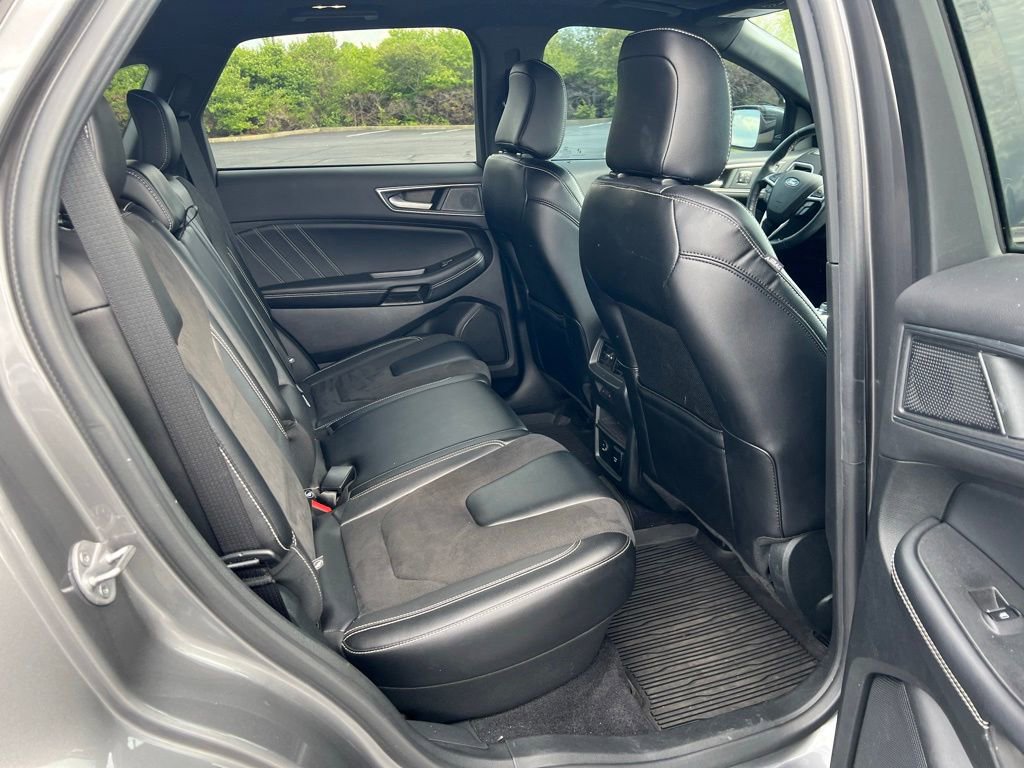 Used 2022 Ford Edge ST w/ Equipment Group 401A AWD/4WD image 11