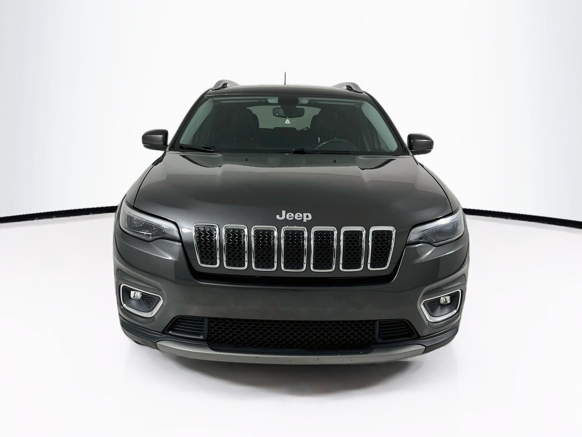 Used 2019 Jeep Cherokee Limited FWD image 2