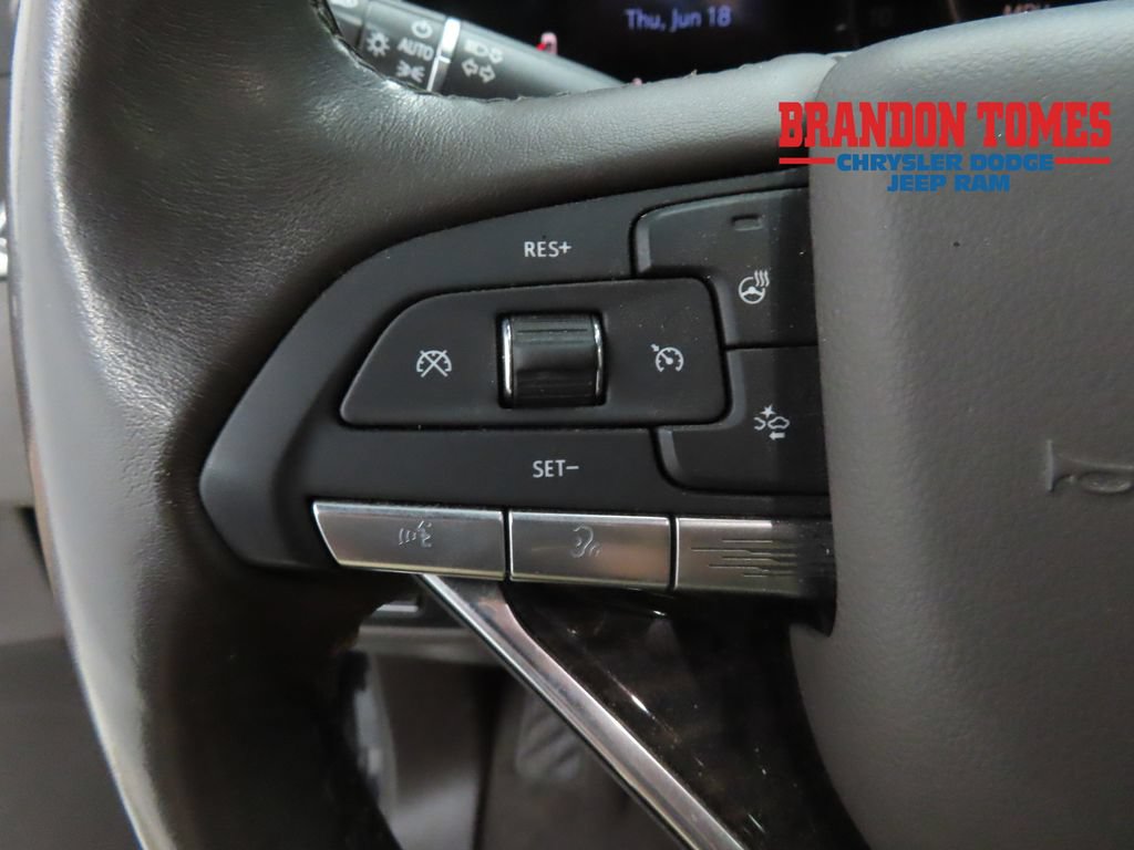Used 2023 Cadillac Escalade Sport AWD/4WD image 11