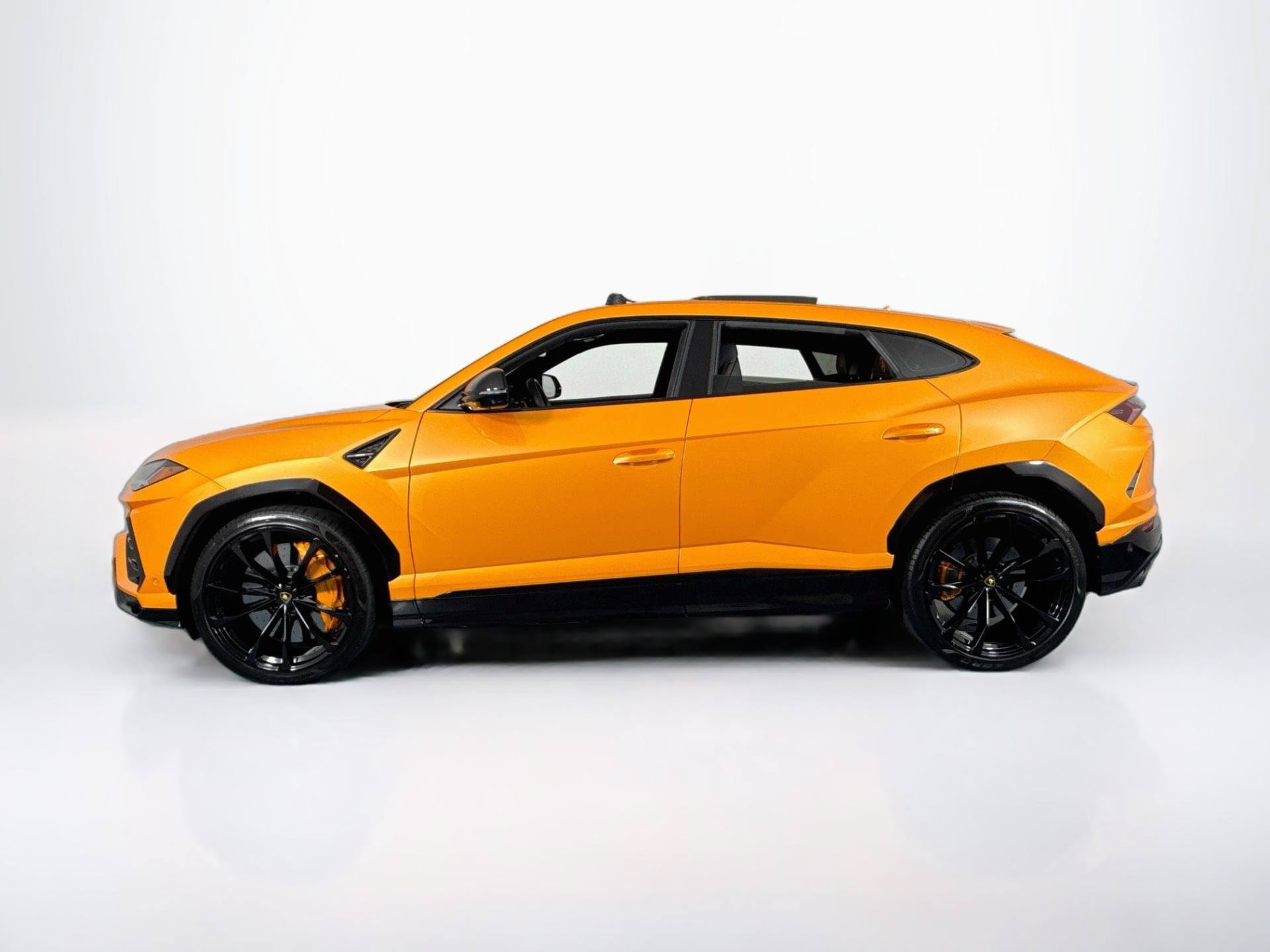 Used 2022 Lamborghini Urus AWD/4WD image 8