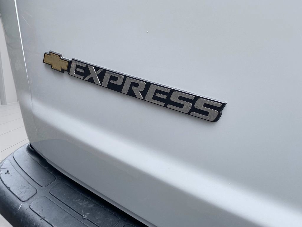 Used 2023 Chevrolet Express 2500 w/ Driver Convenience Package image 14
