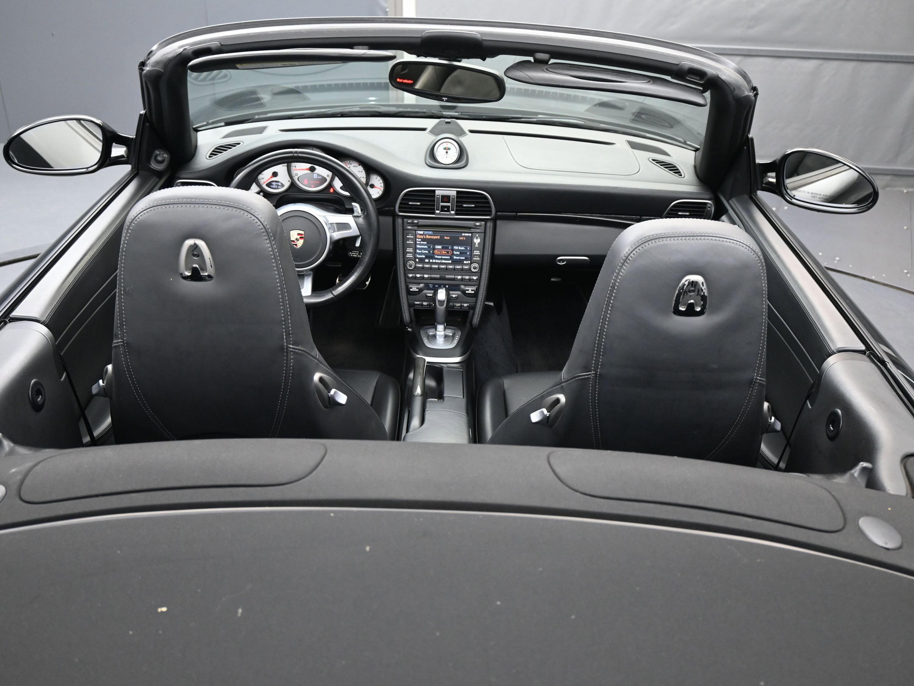 Used 2011 Porsche 911 Turbo S image 10
