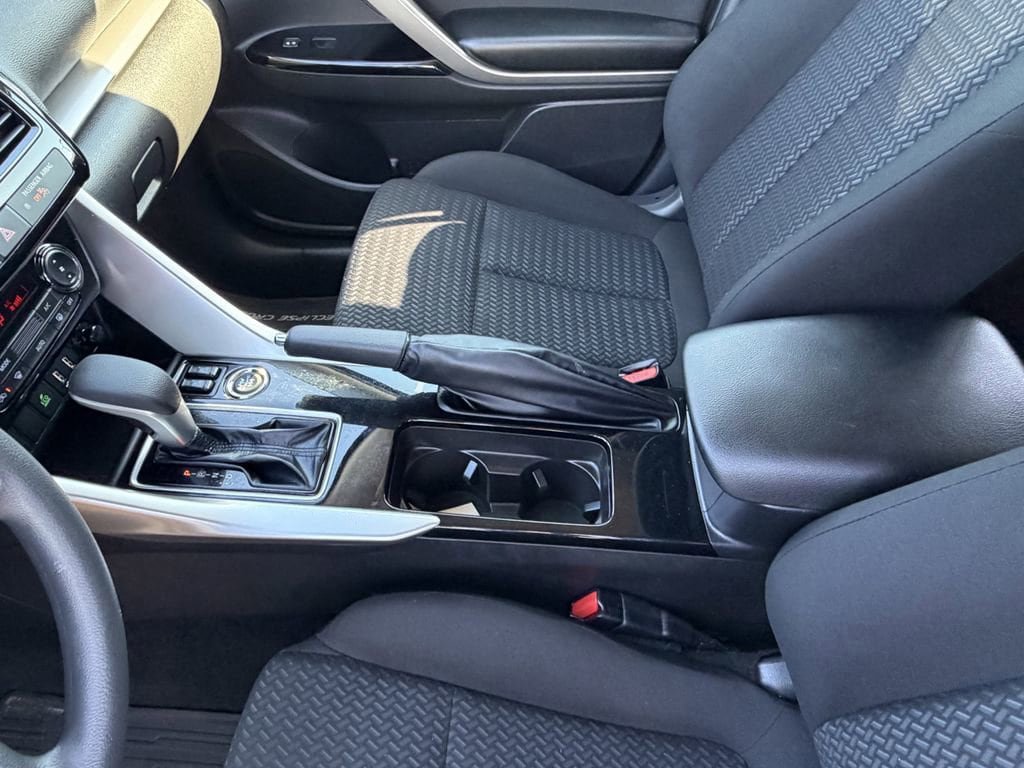 Used 2025 Mitsubishi Eclipse Cross AWD image 19