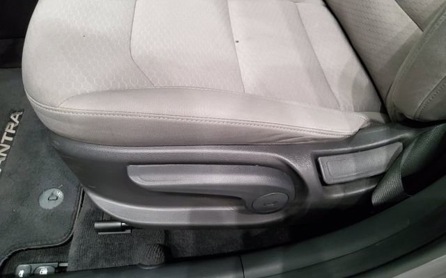 Used 2020 Hyundai Elantra Value Edition FWD image 21