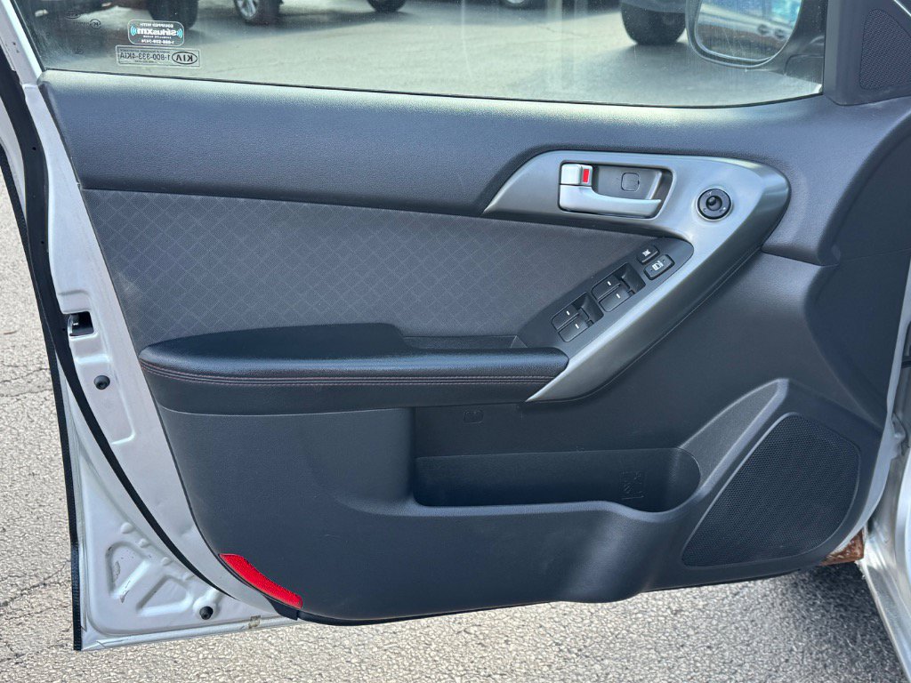 Used 2010 Kia Forte SX FWD image 13