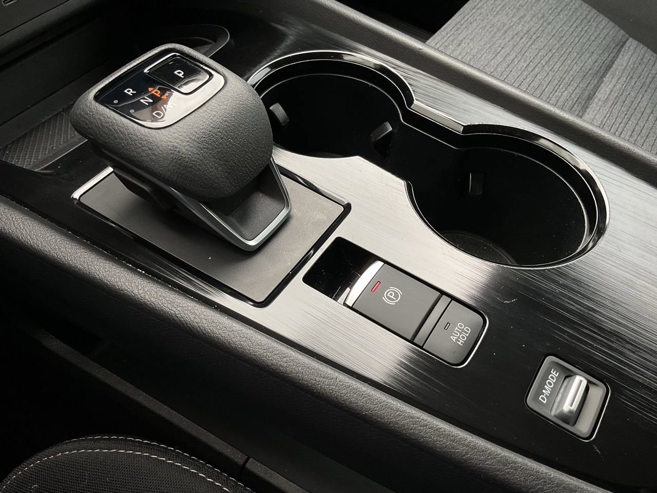 Used 2023 Nissan Rogue SV image 34