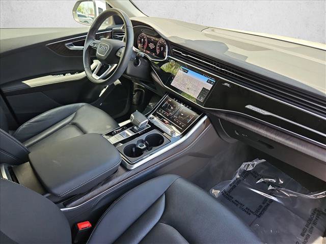 Used 2023 Audi Q8 Prestige AWD/4WD image 25