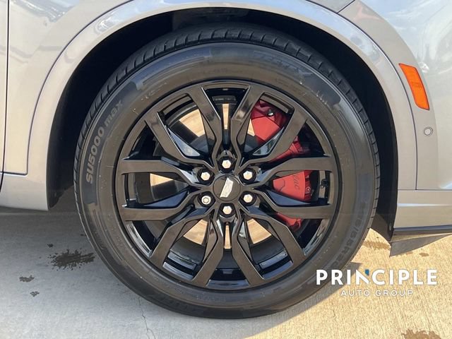 Used 2023 Cadillac XT6 Sport w/ Technology Package AWD/4WD image 4